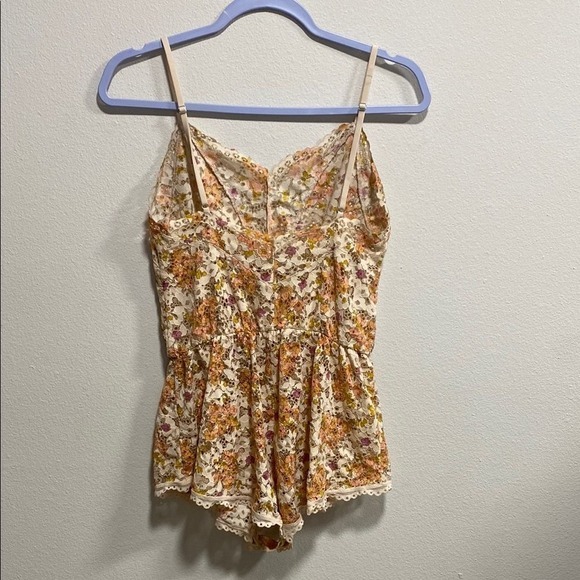 Victoria's Secret Floral Lace Teddy Romper XS Cream Retro Sleepwear‎ Lingerie - Picture 4 of 11